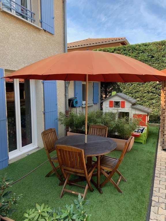 1 of our 2 terrasses with the child cabin