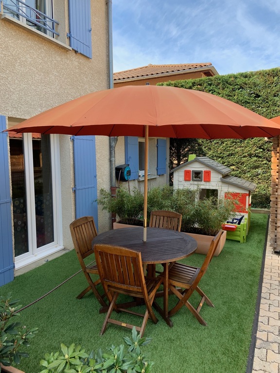 1 of our 2 terrasses with the child cabin