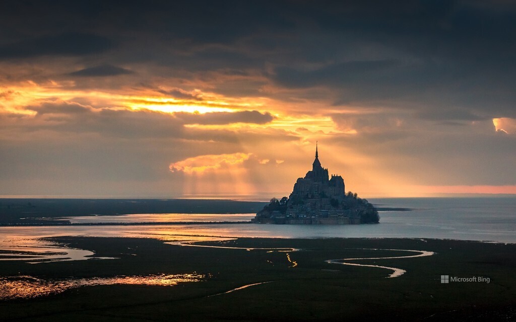 Le Mont Saint-Michel, Patrimoine Mondial de l'UNESCO (photo Bing)