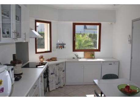 An other view of the kitchen