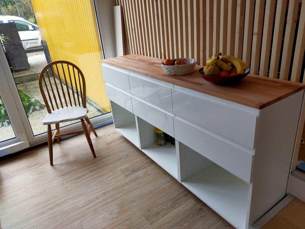 In the kitchen the new claustra in wood 