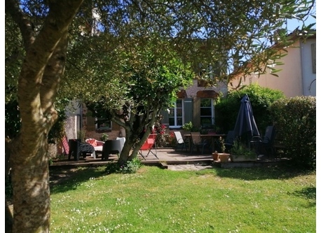 Maison ancienne et chaleureuse