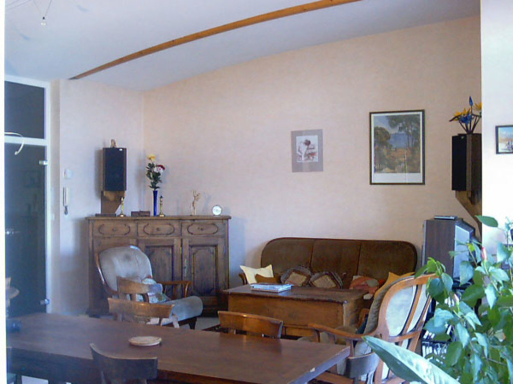 Vaste séjour côté salon