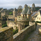 Fougères : son château et ses remparts (35 min en voiture)