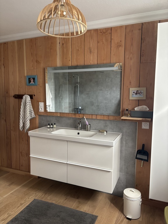 Salle de bain rez-de-chaussée