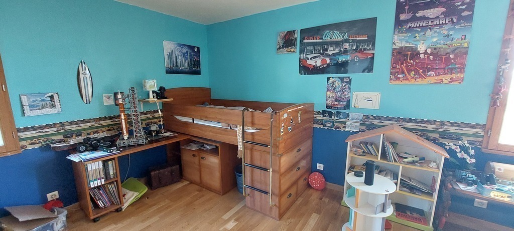 Antonin's room (sleeps 3). Chambre d'Antonin (3 couchages)