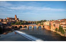 ther river Tarn and the old Albi city, a few minutes walking from our house