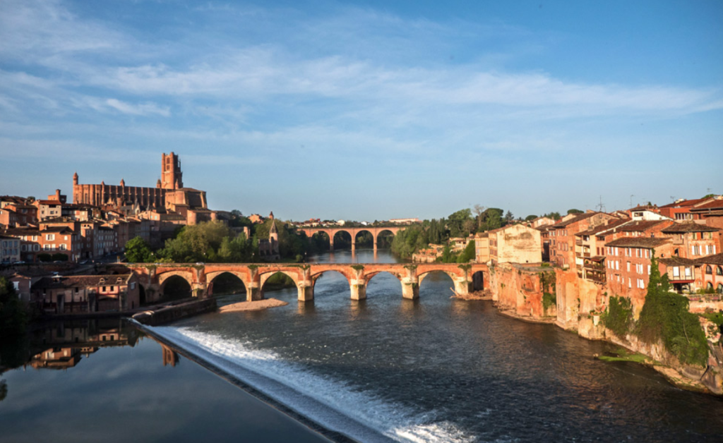 ther river Tarn and the old Albi city, a few minutes walking from our house