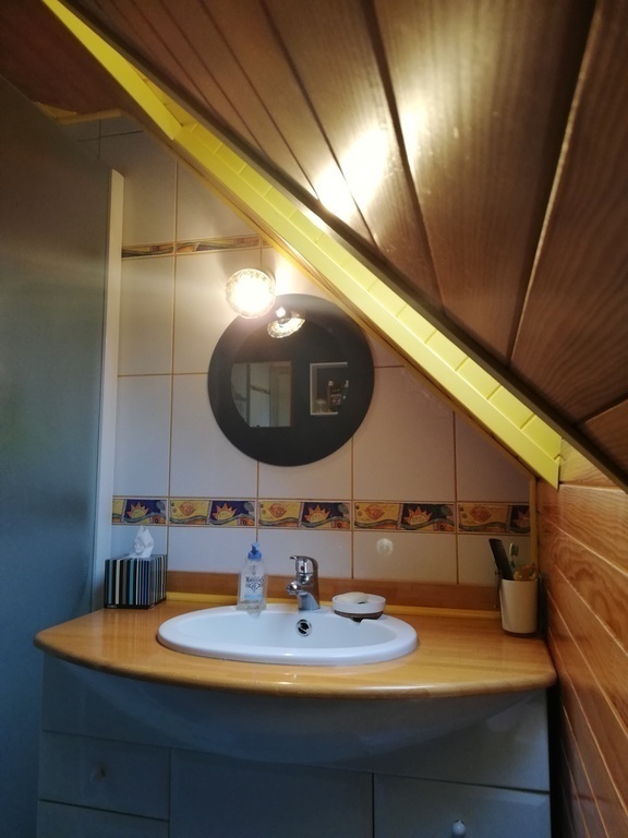 Upstair bathroom with shower