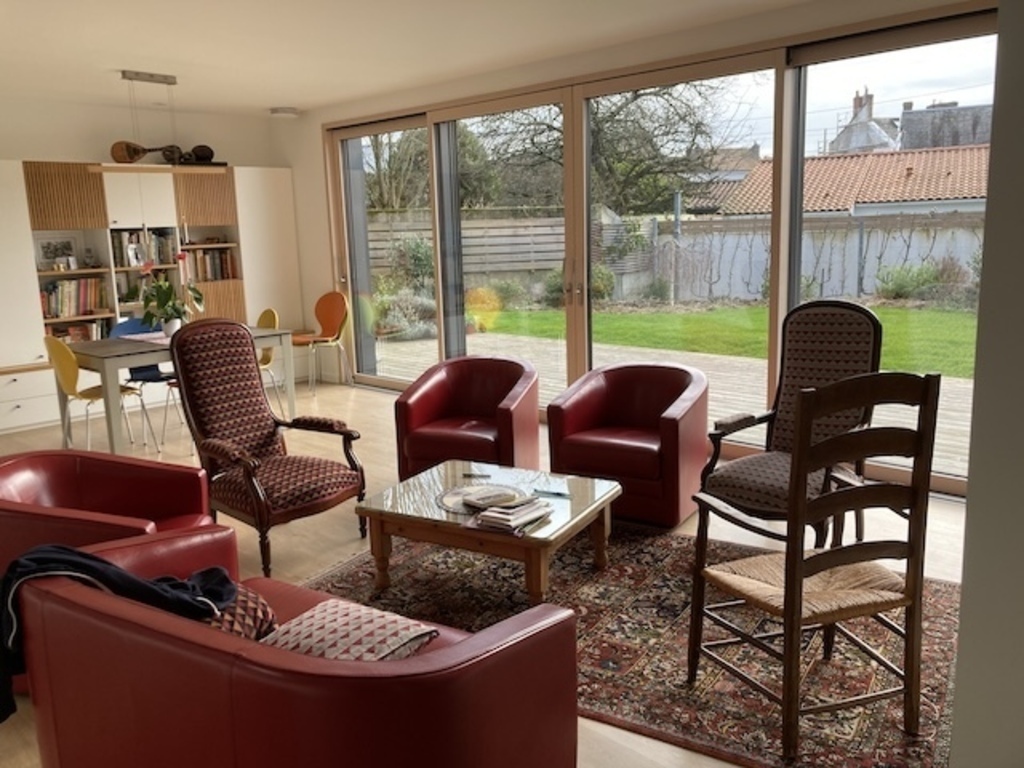 salon, vue sur jardin