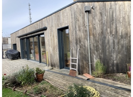 facade sud sur jardin