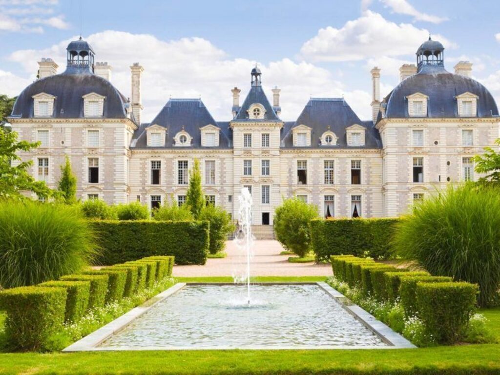 Château de Cheverny 50 km
