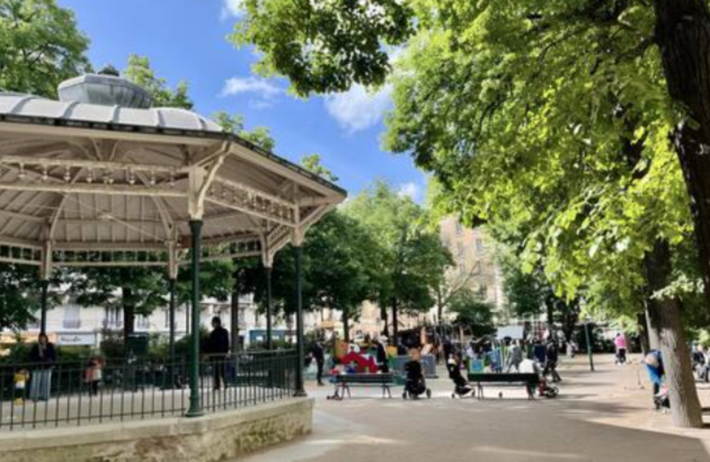 Le Square Trousseau