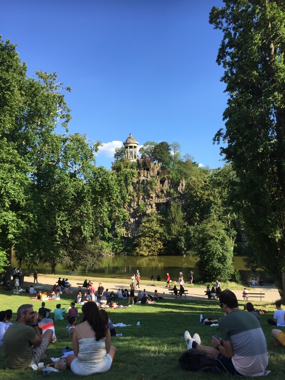 the Buttes Chaumont park in summer (5 minutes walk from home)