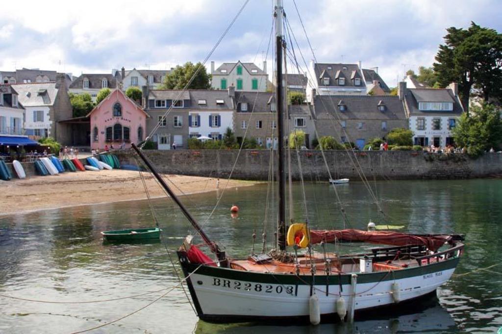 Sainte-Marine (10 mn from the house)