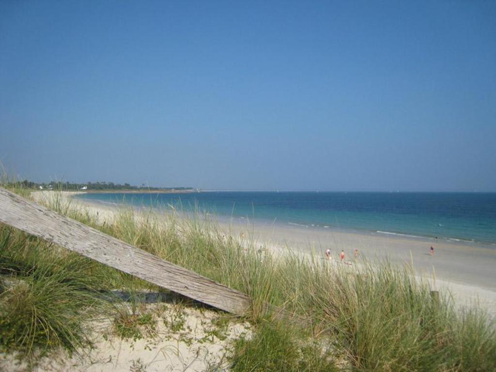 Kermor beach (10 mn from the house)