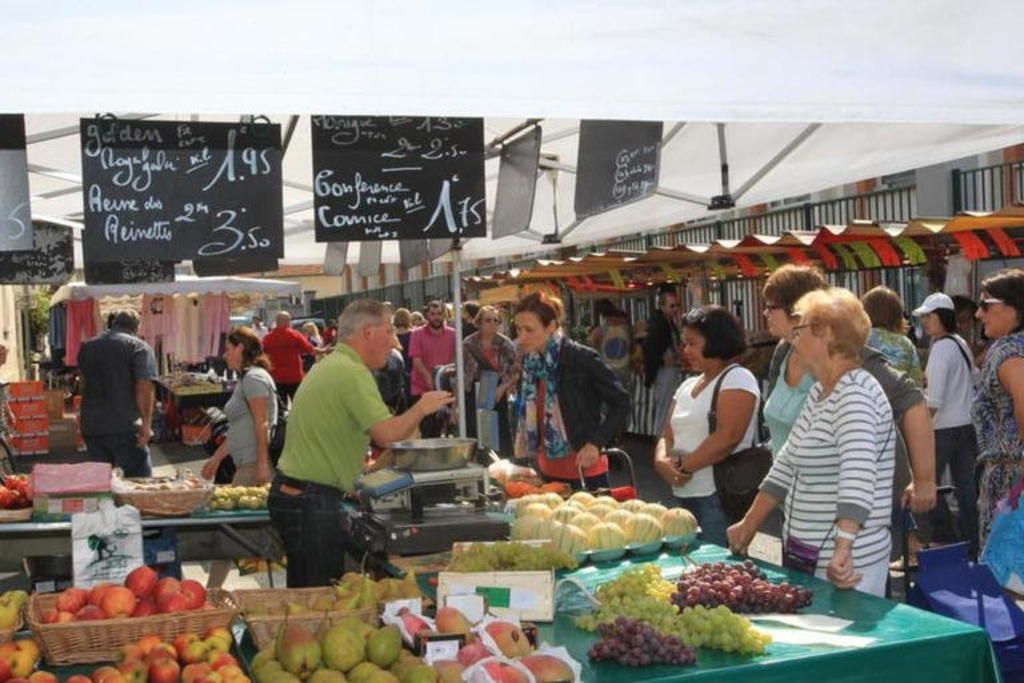 Sunday market closest to home