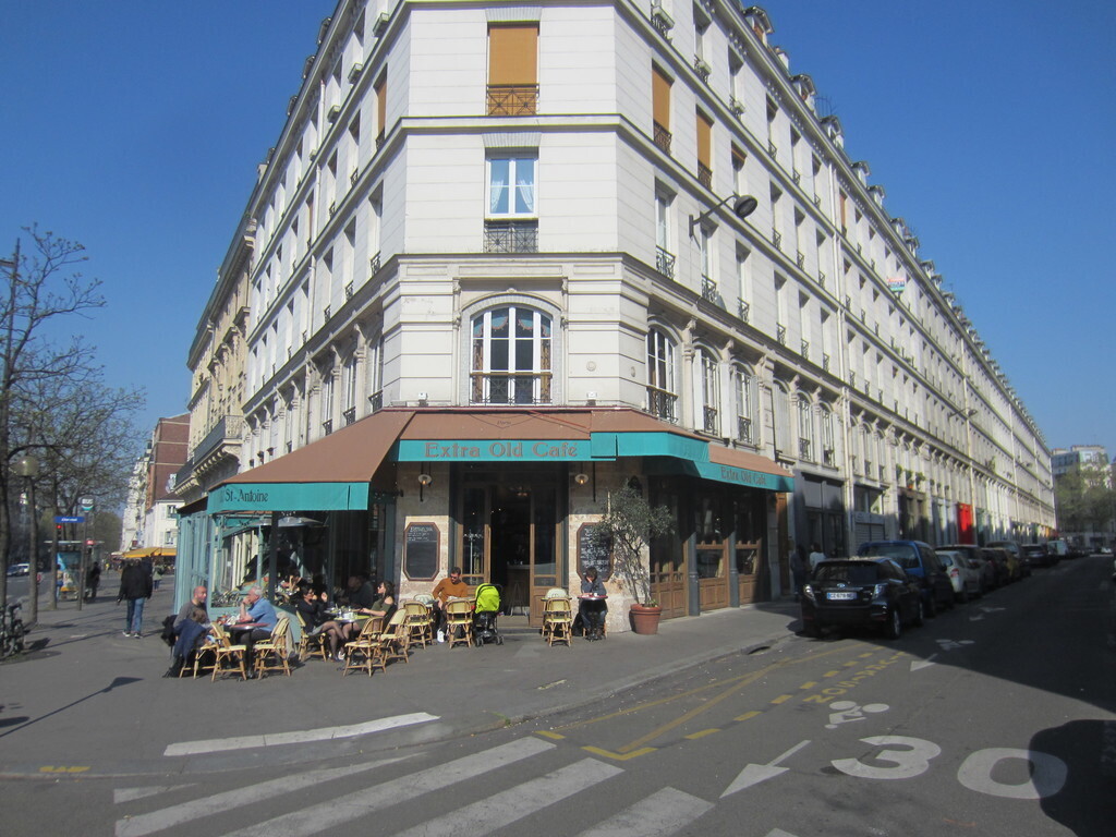 One of the nice cafés closed to our home