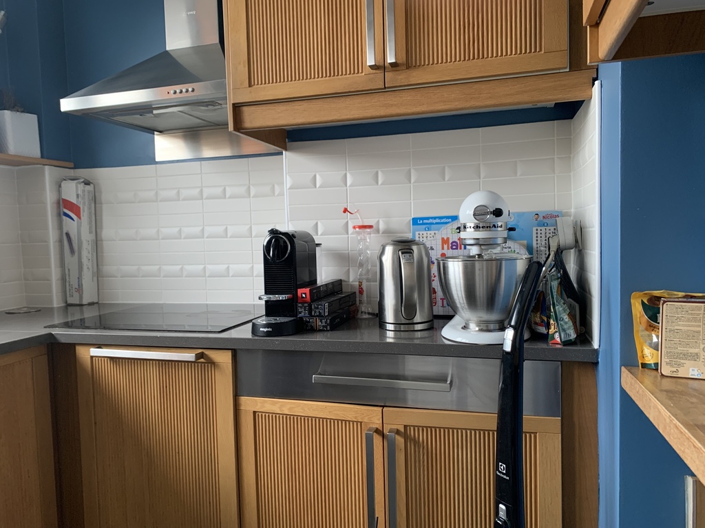 Kitchen (coffee maker, kettle)
