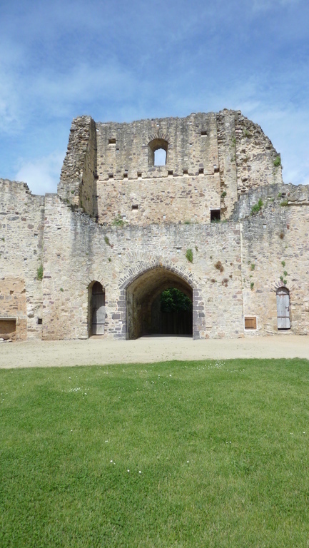 Château de Sainte-Suzanne