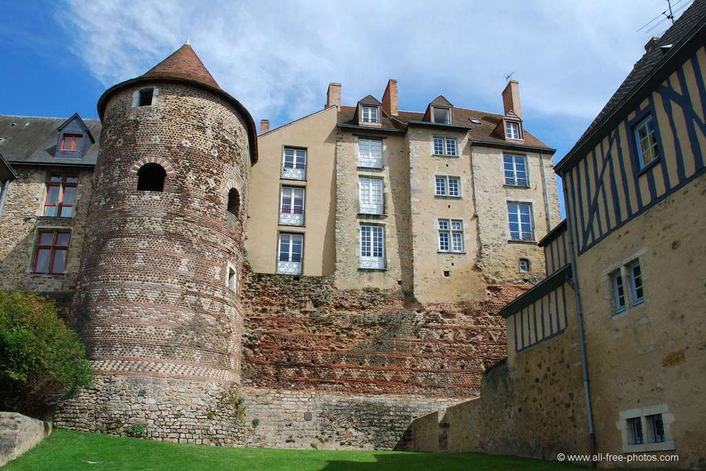 Remparts médiévaux, Le Mans