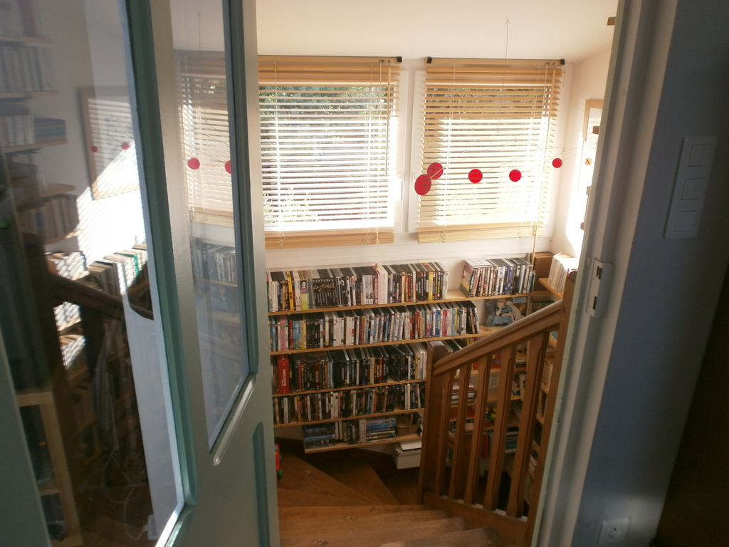 Stairs from 1st floor to the 3th floor (attic, parent's bed room)