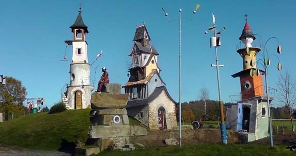 Museum poet scrap merchant Lizio