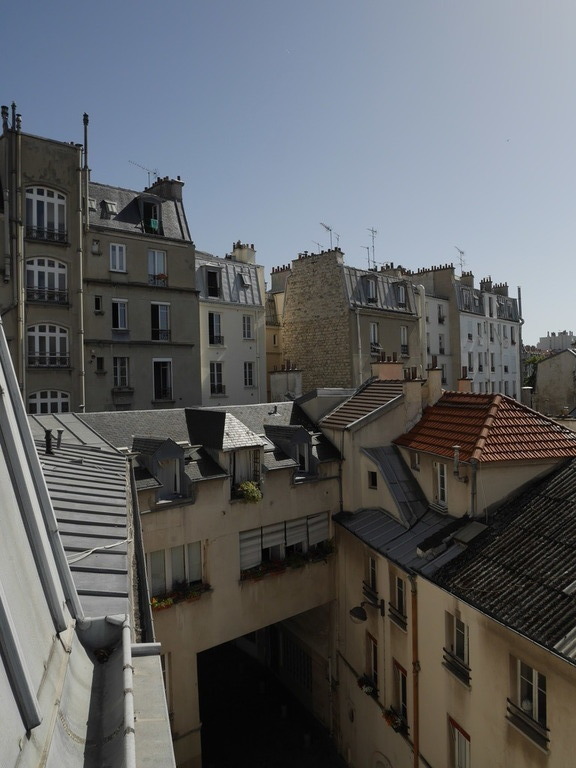passage du génie: our street / notre rue