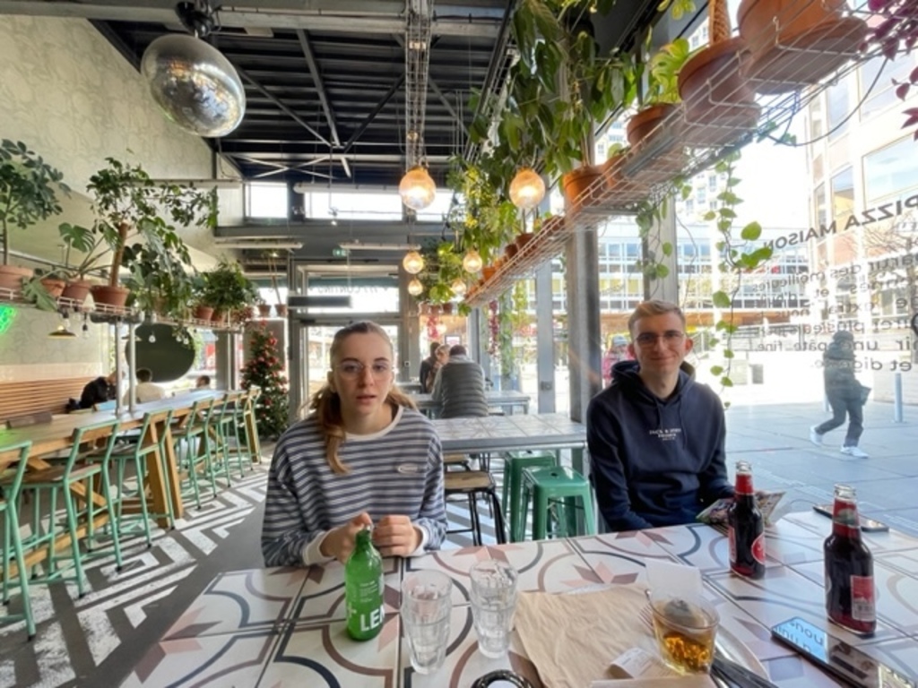 dans un restaurant à Rennes 