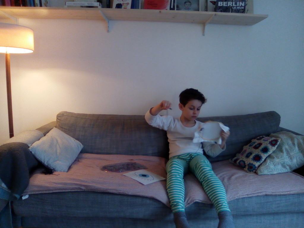 Marius dans le salon