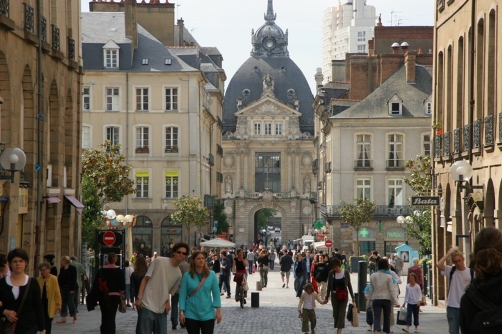 Rennes centre, shops, pubs, restaurants