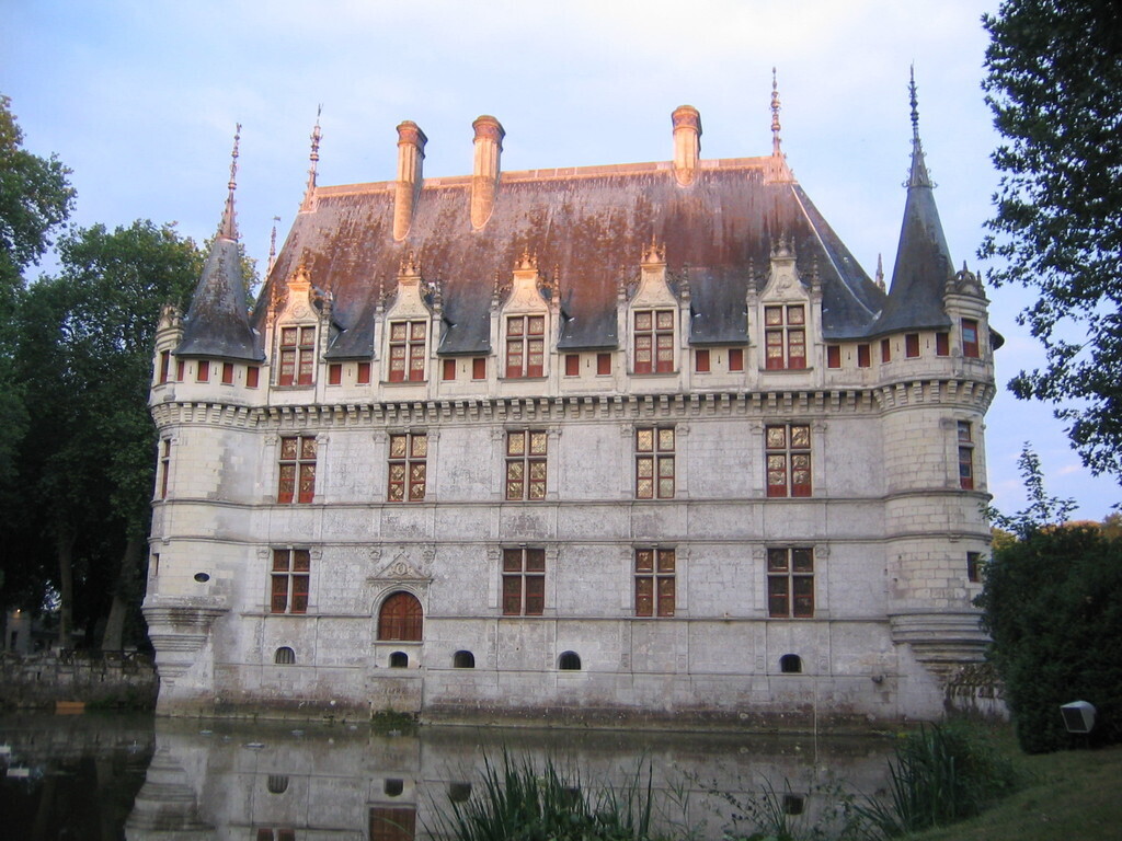 The Chateau of Azay-le-rideau (25 min by car)