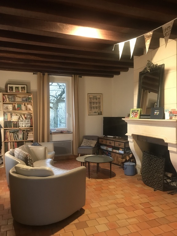 The cosy corner, with the fire place