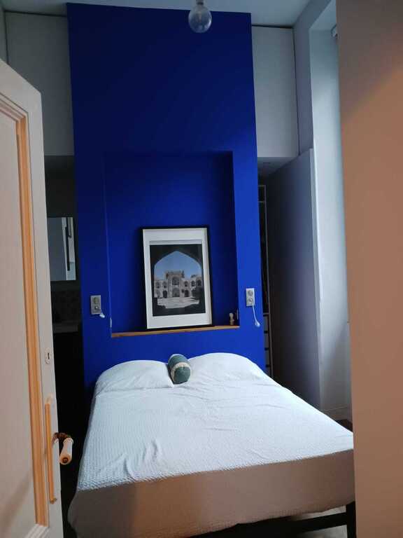 Guest's room, with its own bathroom