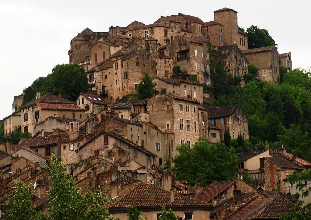 1 h from Toulouse : the medieval village of Cordes-sur-Ciel