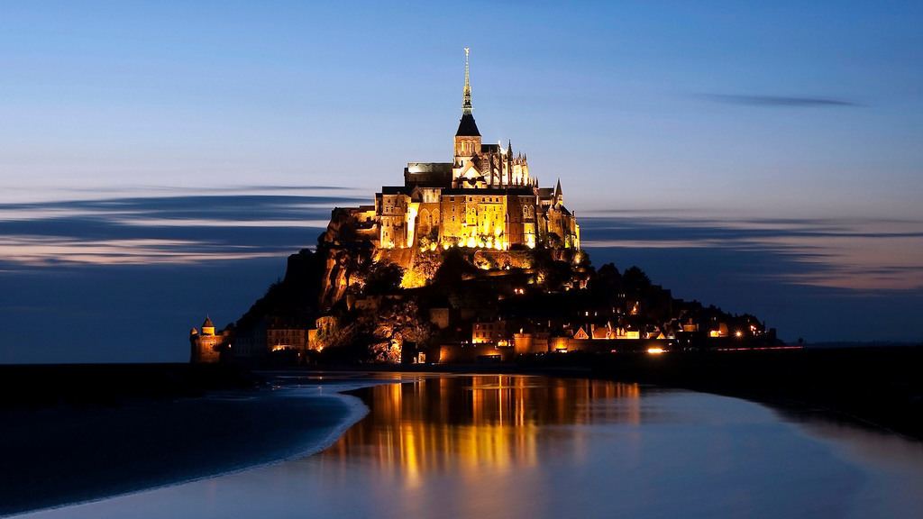 Mont Saint Michel (1 h  by car)