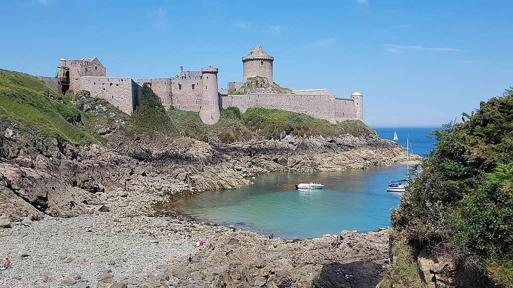 Fort Lalatte : 35 min from the house