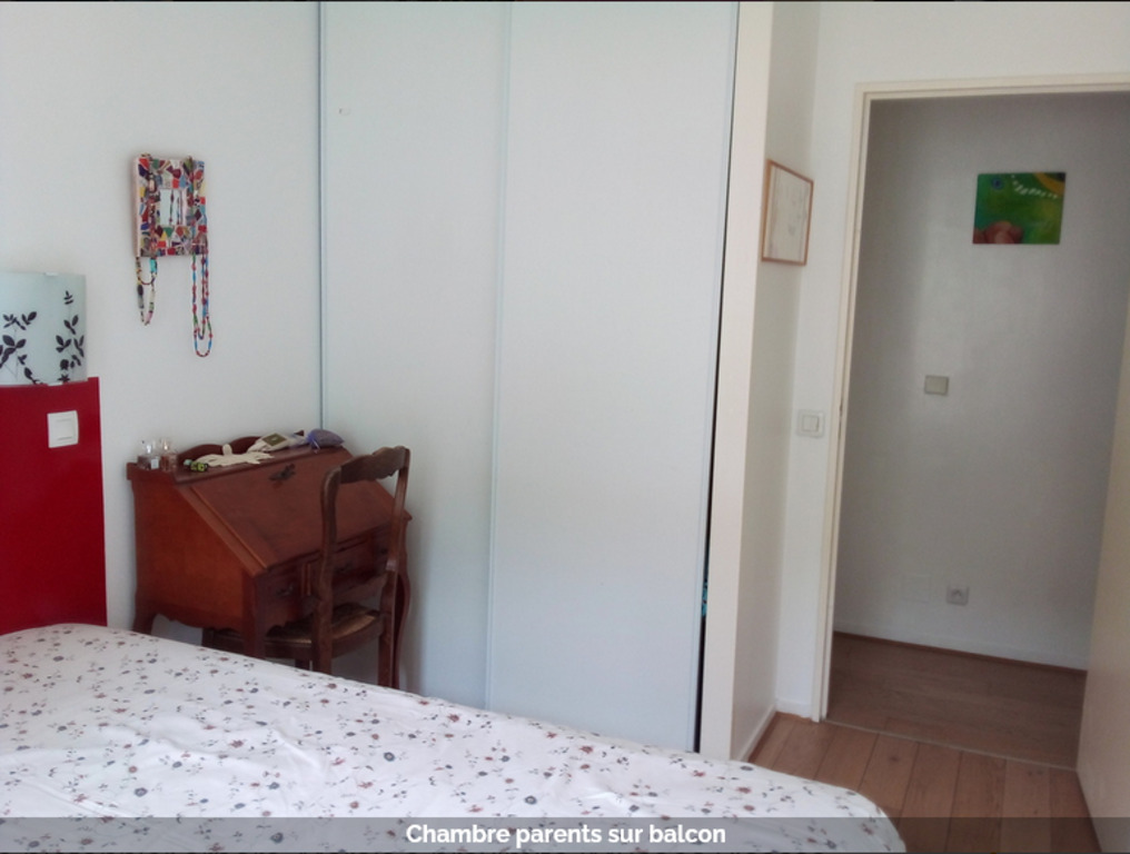 Chambre parentale sur balcon