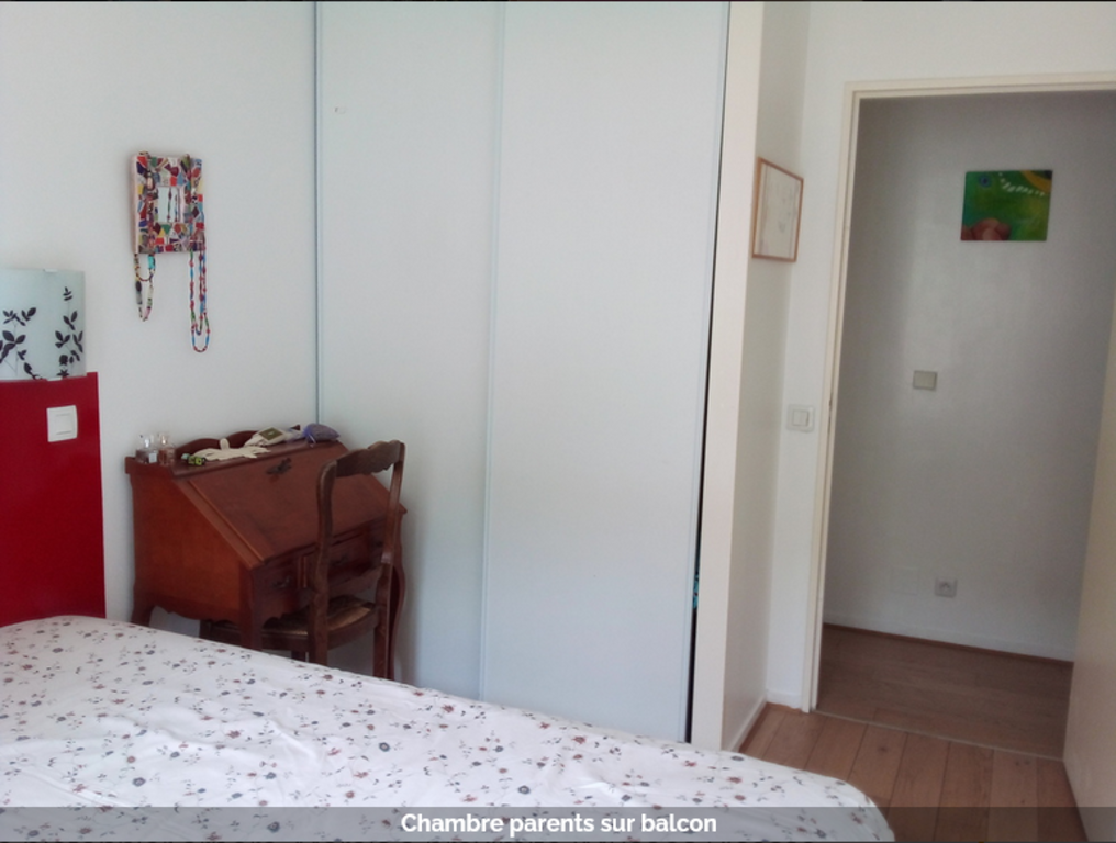 Chambre parentale sur balcon