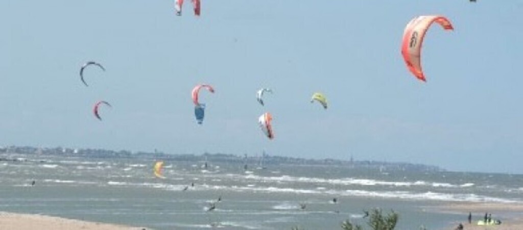 Merville, one of the best kite-surfing spot in France.