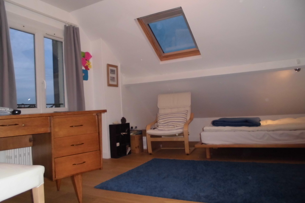 room on the 2nd floor with 140x190 bed