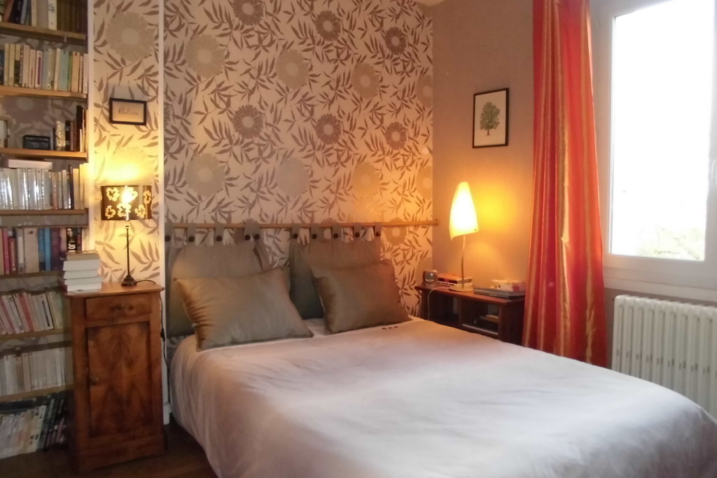 main bedroom on the 1st floor, 160 x 200 bed