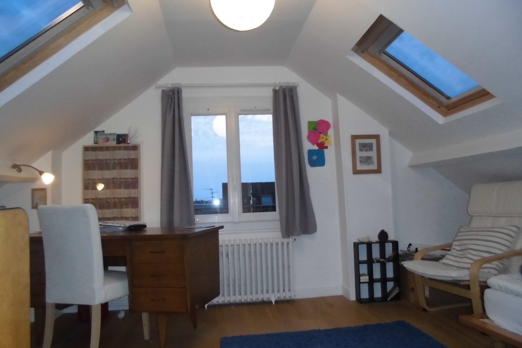 room on the 2nd floor. Alternate view.