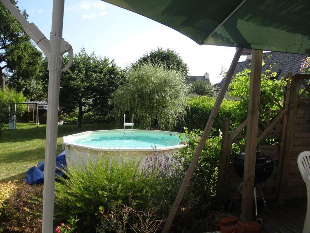 the swimming pool seen from the terrace