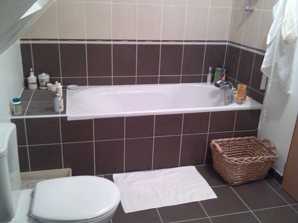 bathtub