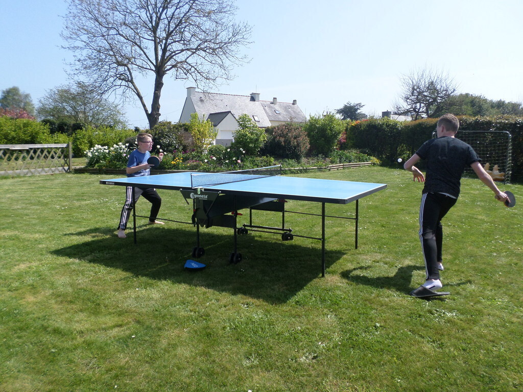 Table de ping pong, Trampoline...