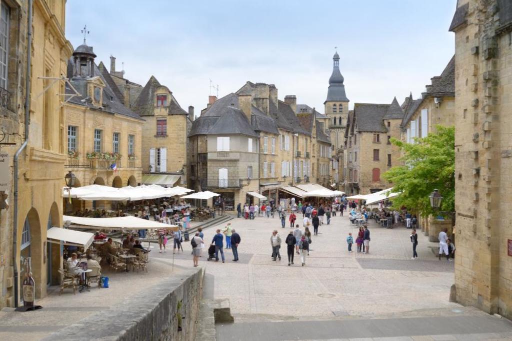 Sarlat-la-Canéda (Dordogne) 2h