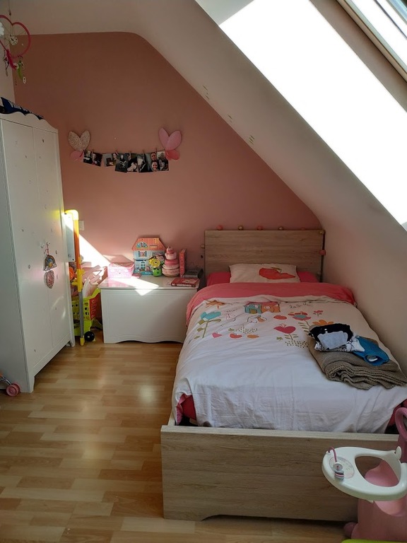Enora's bedroom