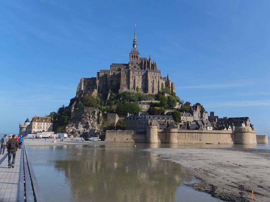 Le Mont Saint Michel (One hour and a half from Saint Brieuc)