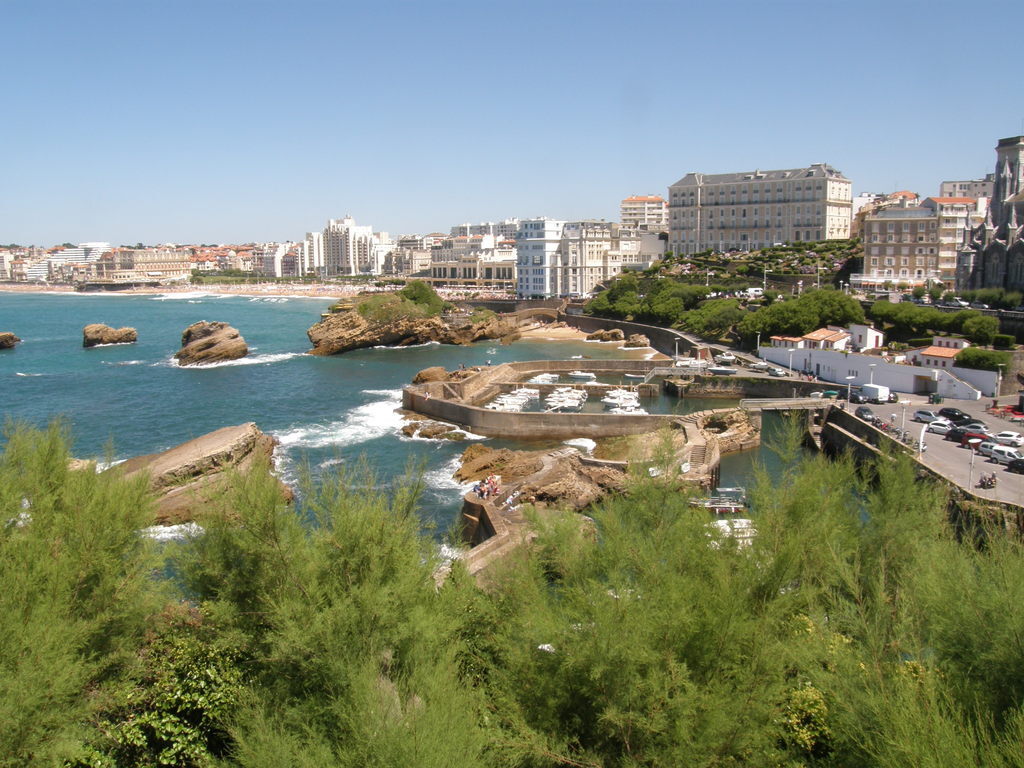 the marina near the Casino beach and the aquarium